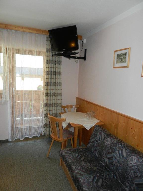 ניוסטיפט אים סטובאיטל Pension Holzknechthof Am See חדר תמונה