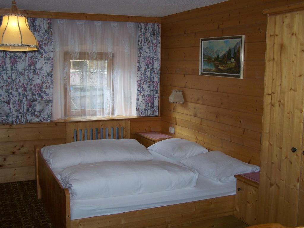 ניוסטיפט אים סטובאיטל Pension Holzknechthof Am See חדר תמונה
